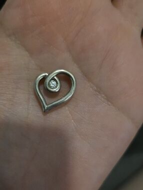 Kay Jewelers Silver Heart Pendant with Center Stone